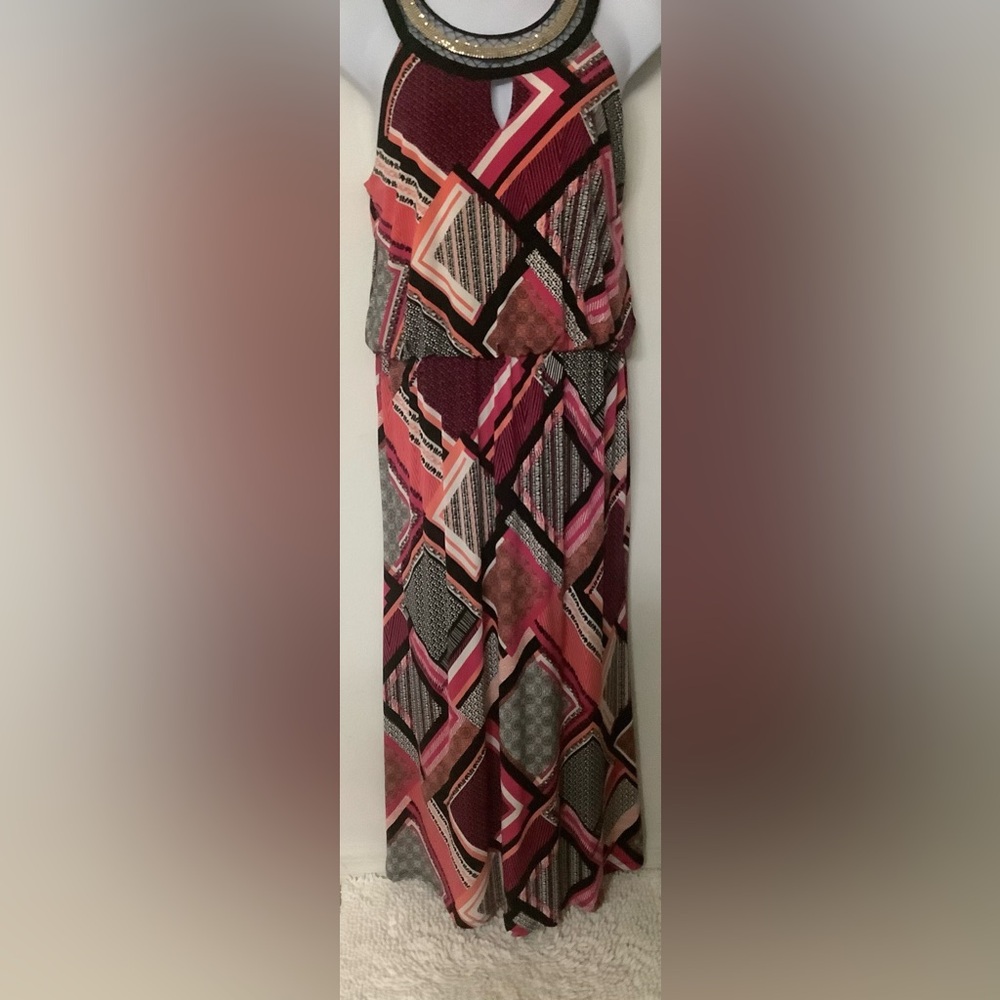 Studio One Geometric Design Maxi Dress
